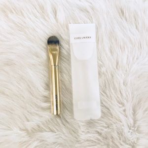 Estée Lauder Foundation Brush